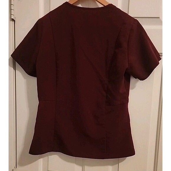 Figs Womens Scrubs Small Burgandy Top Front Pockets V-Neck - Picture 8 of 8